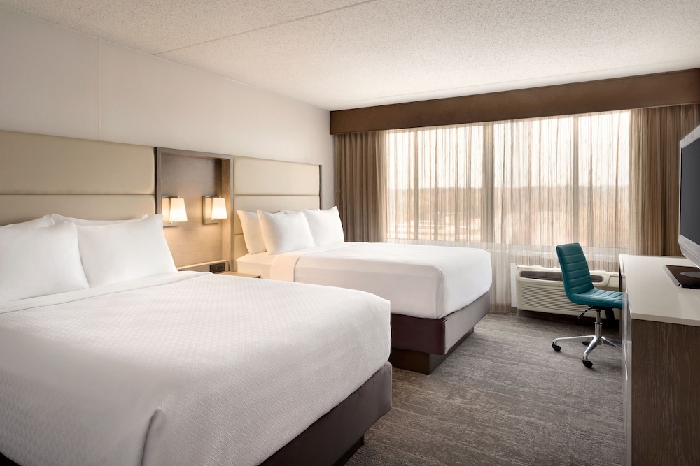 Crowne Plaza Englewood by IHG - photo 5