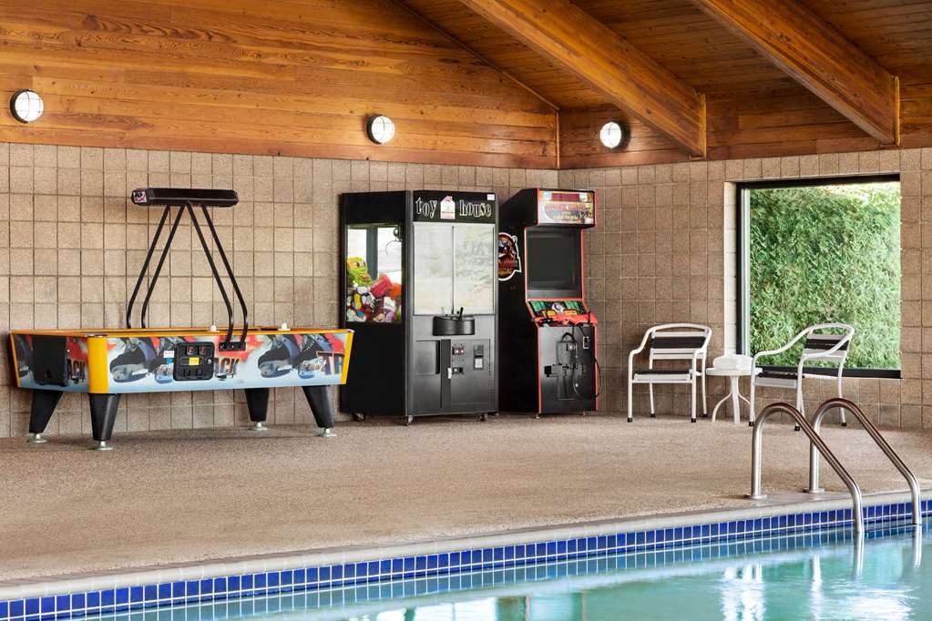 AmericInn by Wyndham Baudette - photo 18