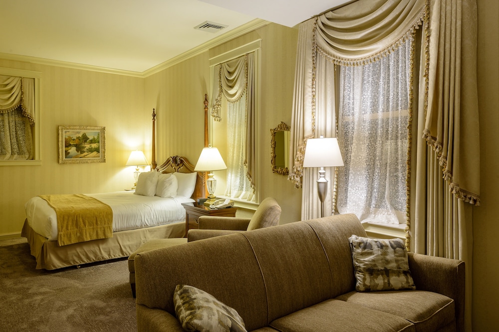 Hotel Winneshiek - photo 9