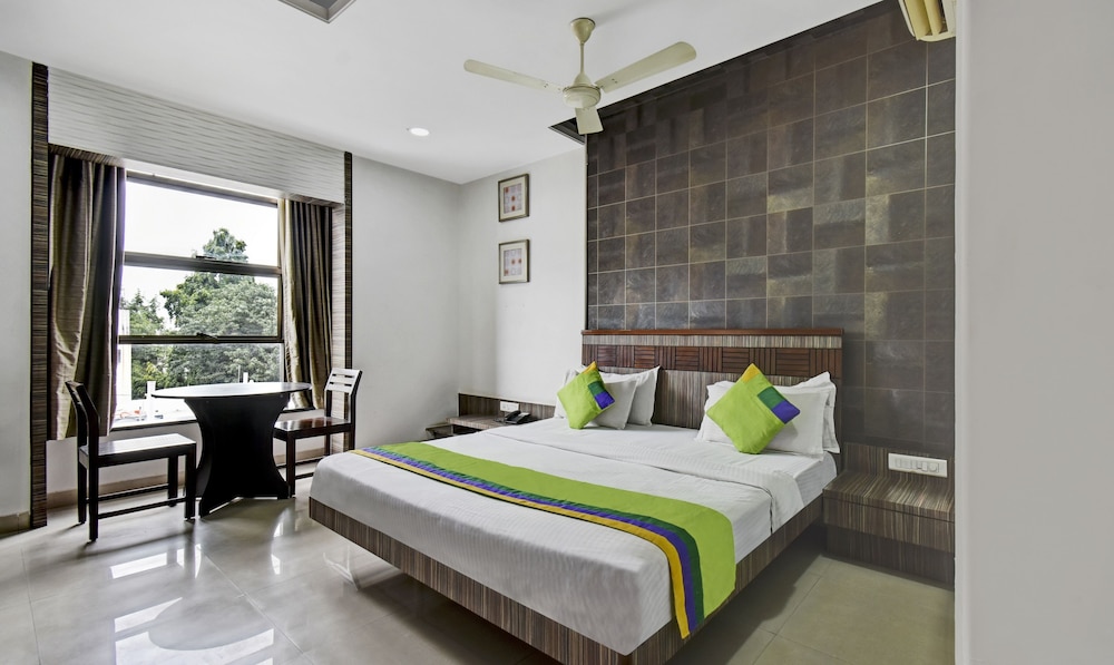 Treebo Admiral Suites New Usmanpura in Aurangabad, India