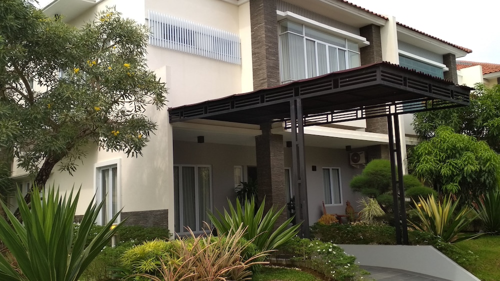 SleepRest Diamond Palace in Batam, Indonesia