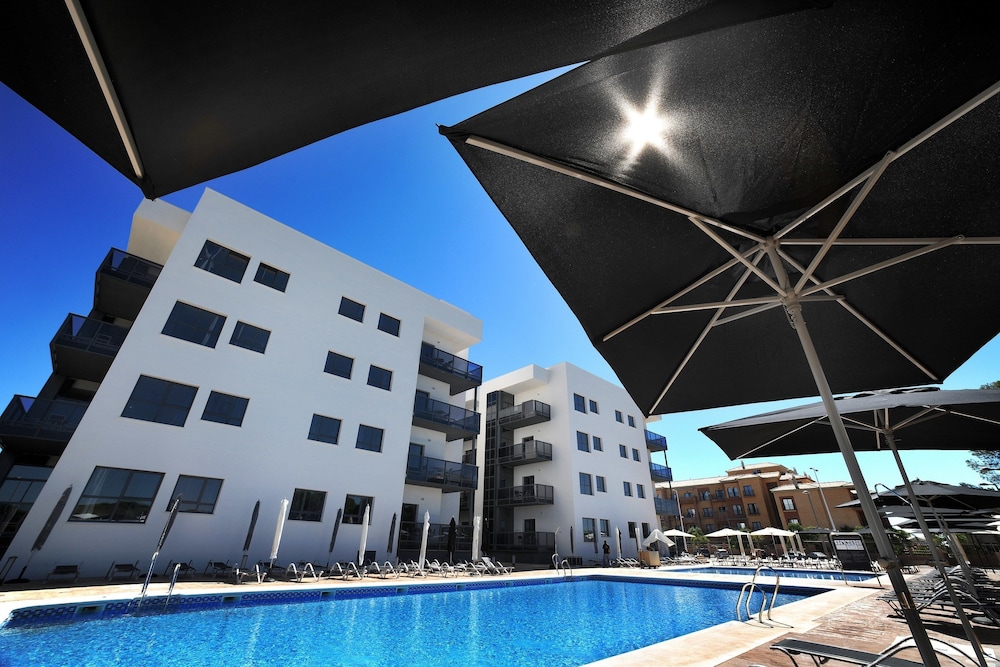 Leo Deluxe Punta Umbría — 4-Star Luxury Hotel in Punta Umbria, Spain