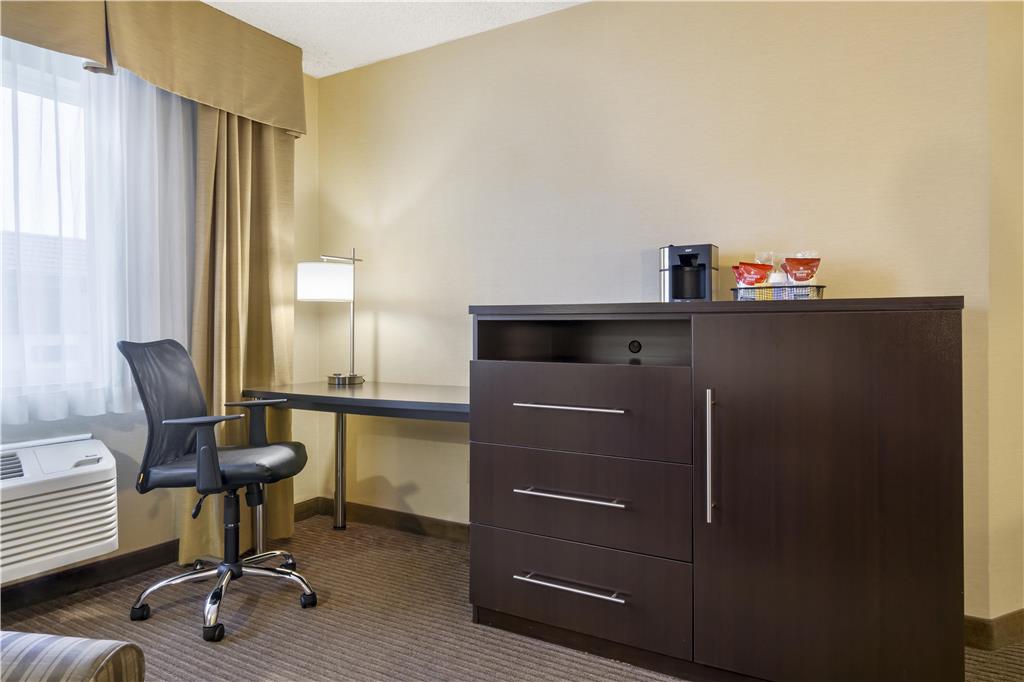 Best Western Seattle Airport Hotel - photo 17