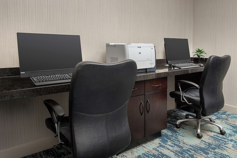Hilton Garden Inn Dallas Duncanville - photo 38