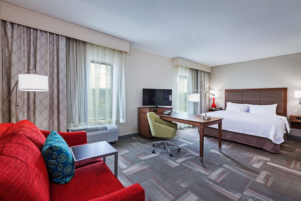 Hampton Inn & Suites Claremore - photo 19