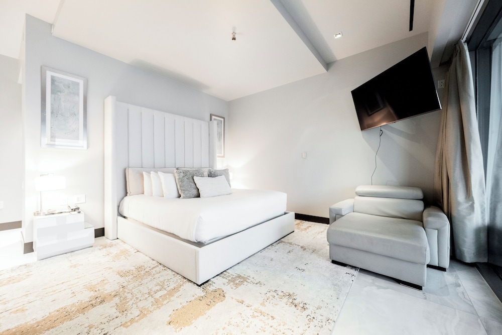 StripViewSuites at Palms Place Penthouses - photo 57