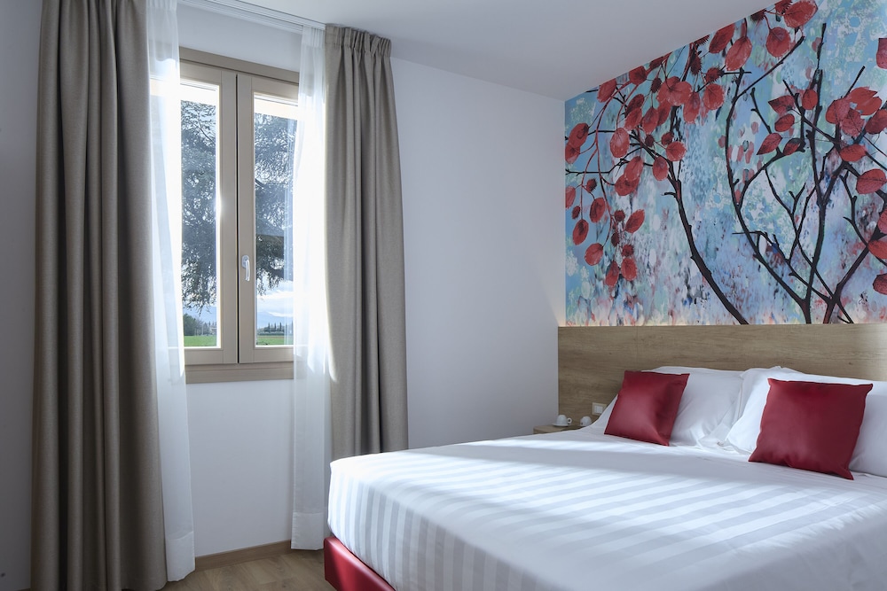 Luci di Assisi B&B Wellness — 4-Star Luxury Hotel in Assisi, Italy