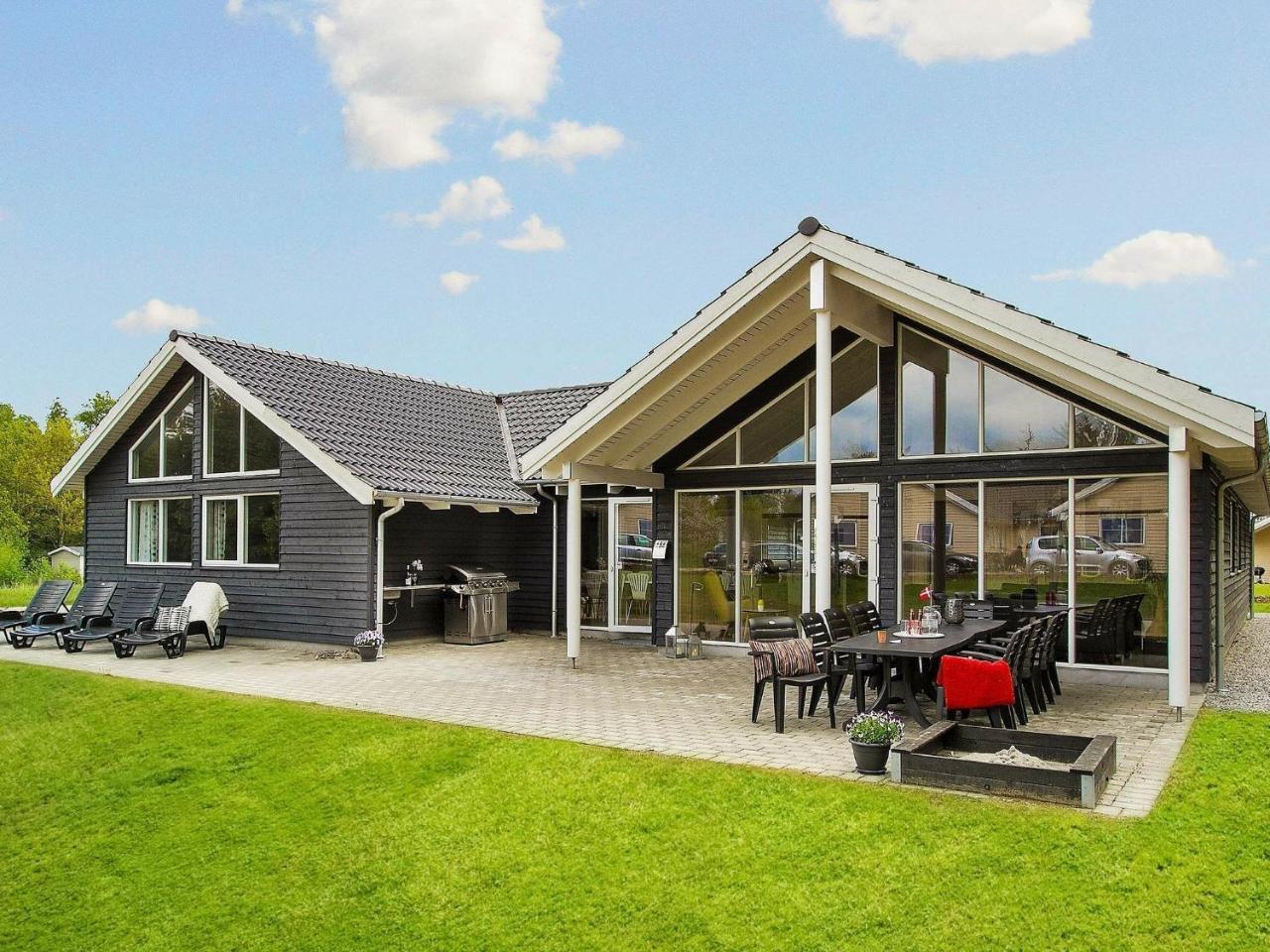 16 person holiday home in Glesborg — 4-Star Luxury Hotel in None, Denmark