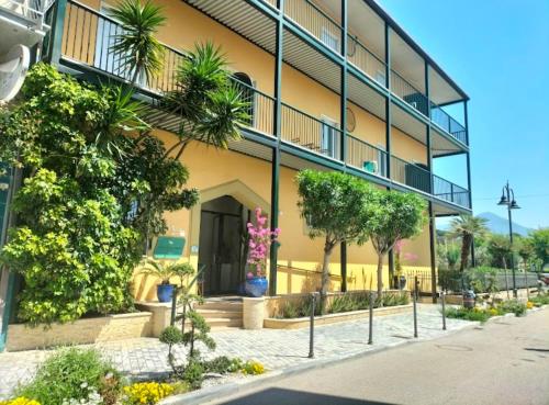 Pietrasantamare - last minute hotel in Unknown City