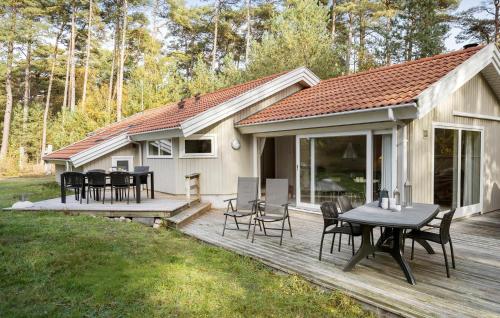 Stunning Home In Nexø With Sauna — 5-Star Luxury Hotel in Nexo, Denmark