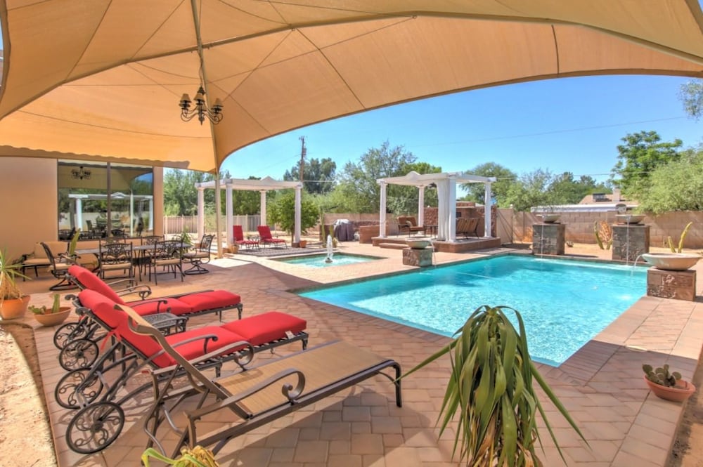 Hayden Manor — 4-Star Luxury Hotel in Scottsdale, United States