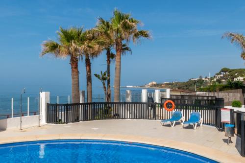 Beachfront Sea View in Cozy 1br with Pool And Garage - last minute hotel in Unknown City