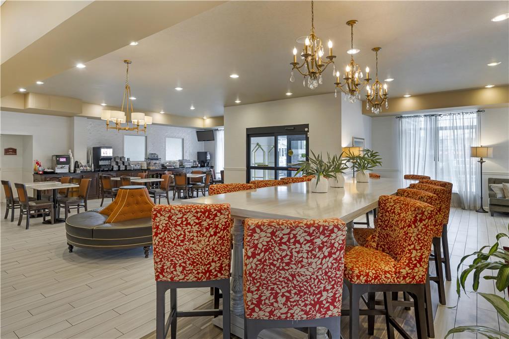 Best Western Plus Vineyard Inn & Suites - photo 8