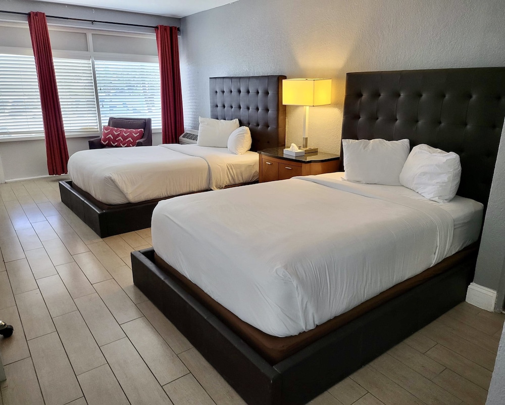 Chateau Mar Beach Resort - photo 5