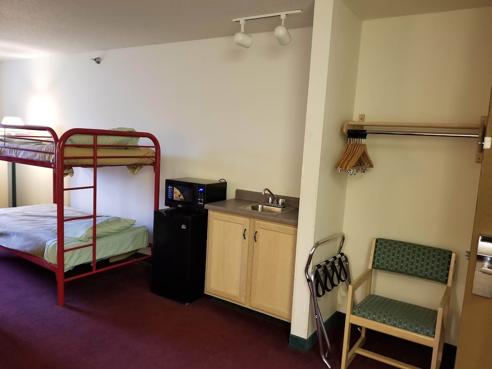 Bilmar Inn & Suites Dell Rapids Near Sioux Falls - photo 51