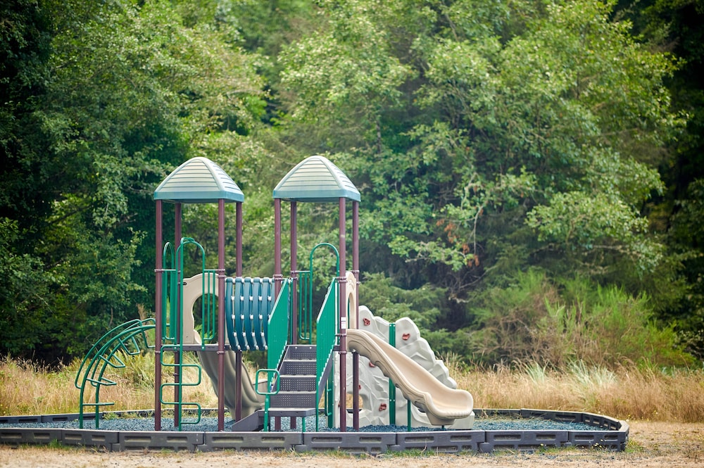 Long Beach RV & Camping Resort - photo 27