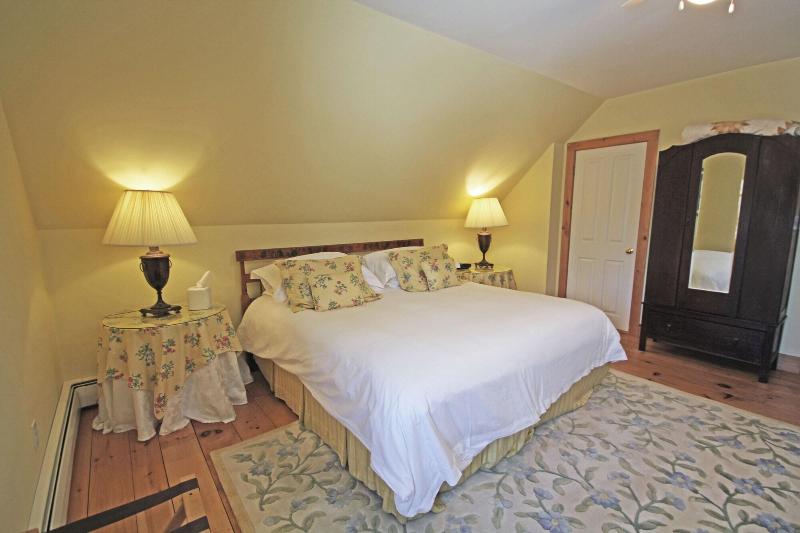 Highland Lake Inn - photo 18