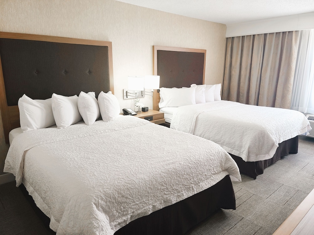 Hampton Inn & Suites Cleveland Independence - photo 9