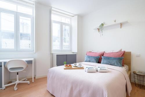 Host Wise Santa Catarina Cosy Downtown — 4-Star Luxury Hotel in Porto, Portugal