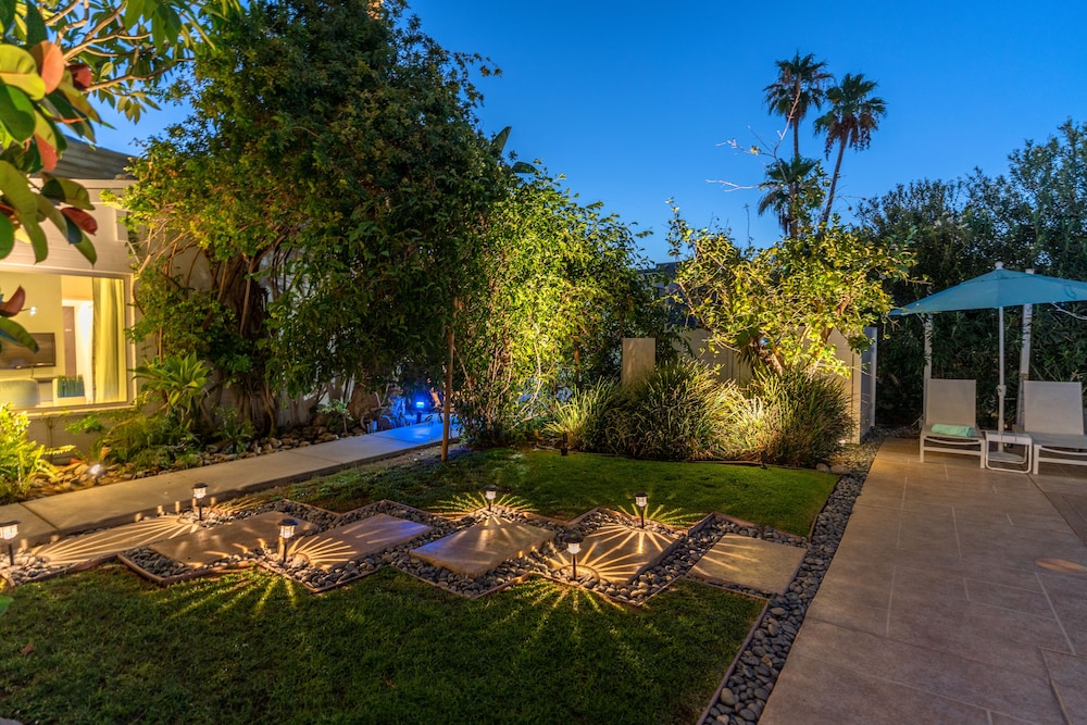 BelleVue Oasis Palm Springs Adults Only - featured photo