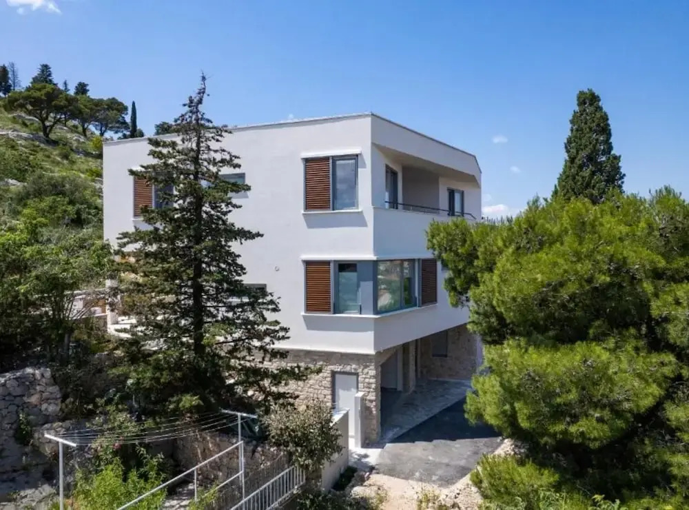 Villa Miramarina — 5-Star Luxury Hotel in Tribunj, Croatia