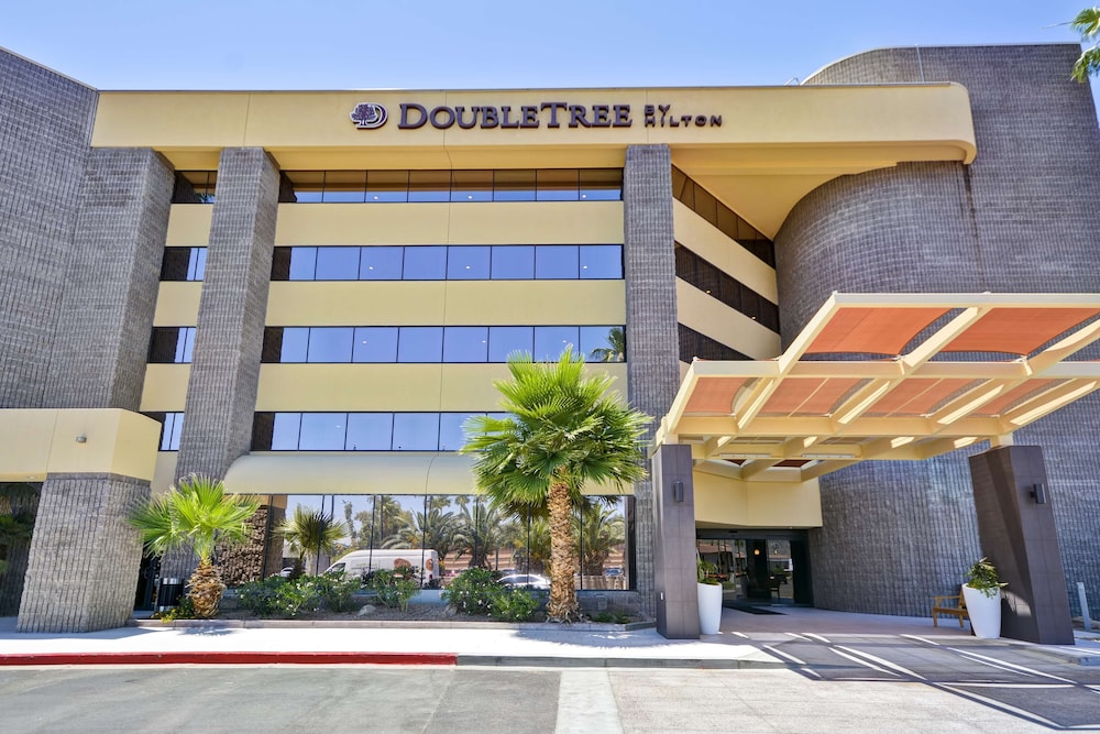 DoubleTree by Hilton Phoenix North - photo 64