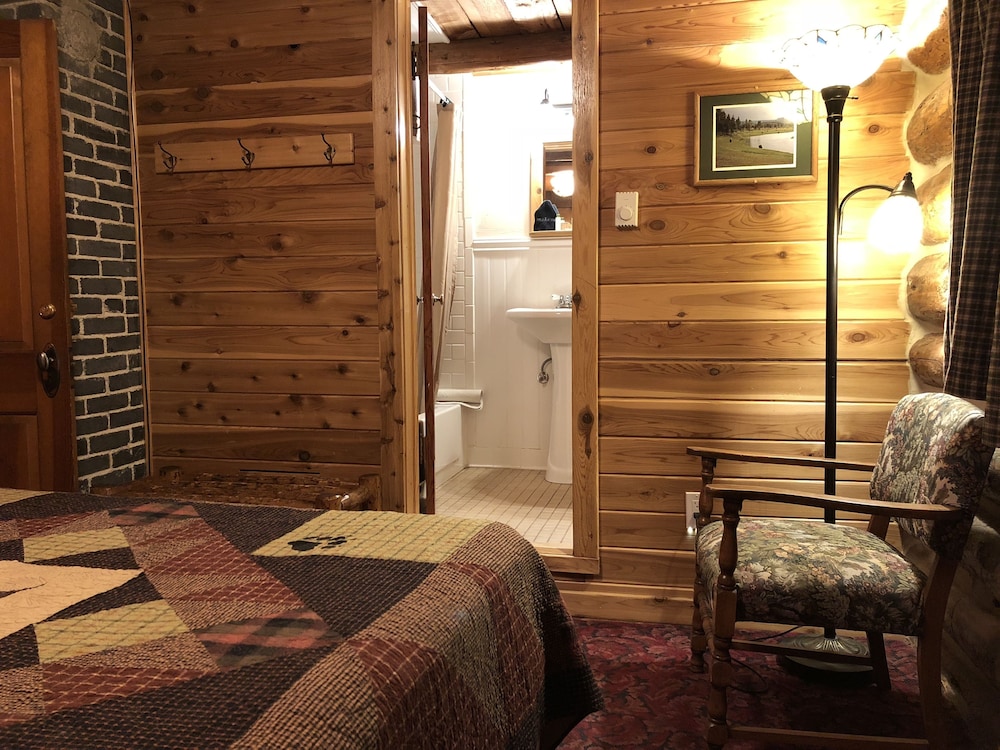 The Historic Madison Hotel Motel - photo 14