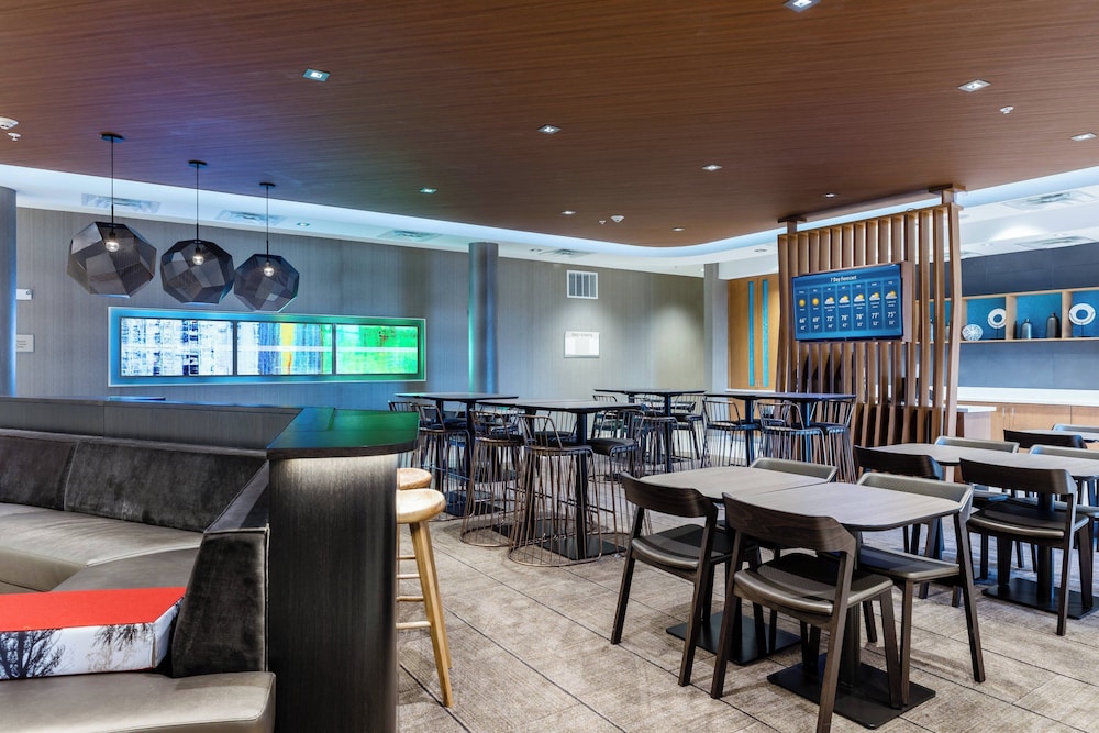 SpringHill Suites by Marriott Columbia - photo 29