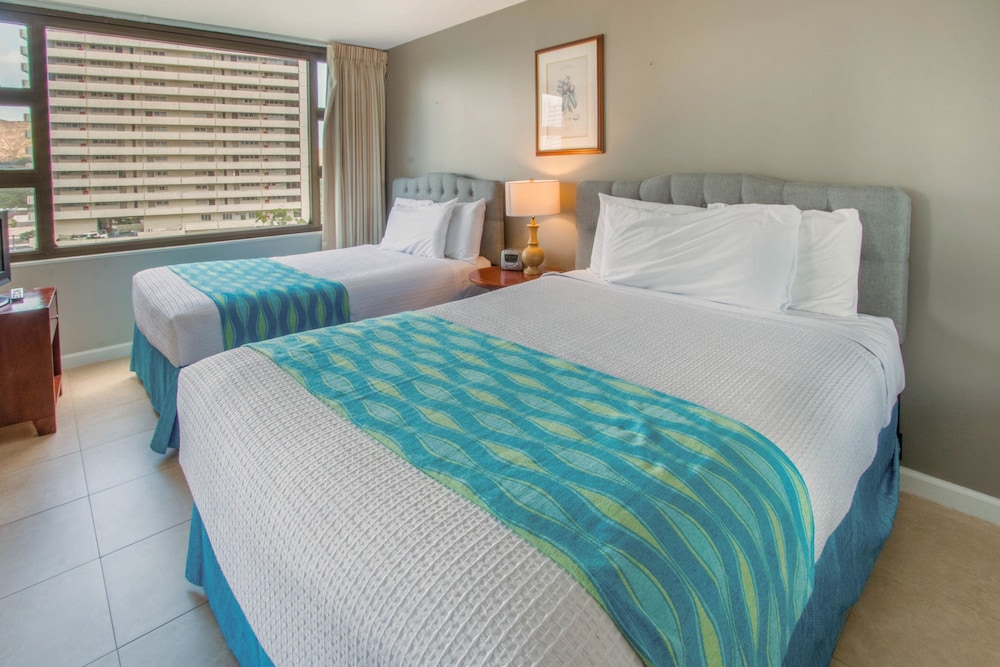 Waikiki Banyan Ocean View Tower 1 Suite 1212 Honolulu - photo 4
