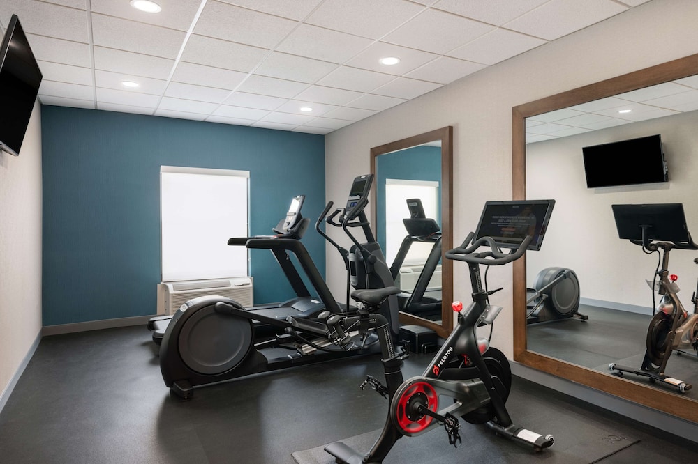 Hampton Inn & Suites Fort Myers Beach Sanibel Gateway - photo 31