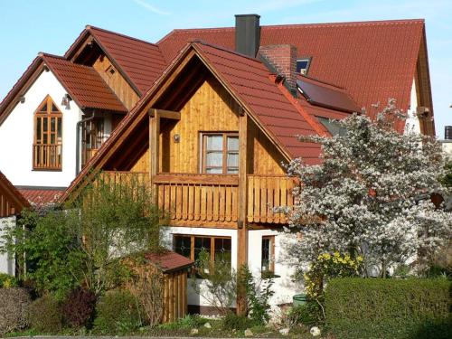 Ferienwohnungen Eisenhofer — 4-Star Luxury Hotel in Kelheim, Germany