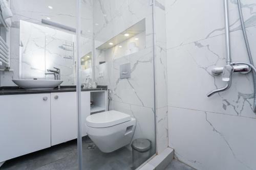 Hotel type rooms on avenue Melikishvili city center