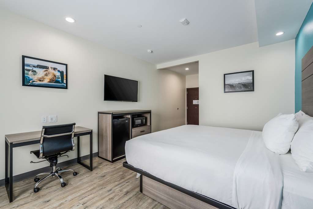 Red Lion Inn & Suites Katy - photo 7