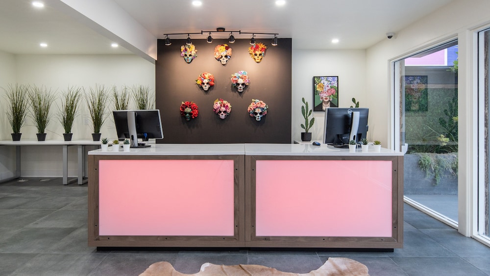 The Catrina Hotel - photo 4