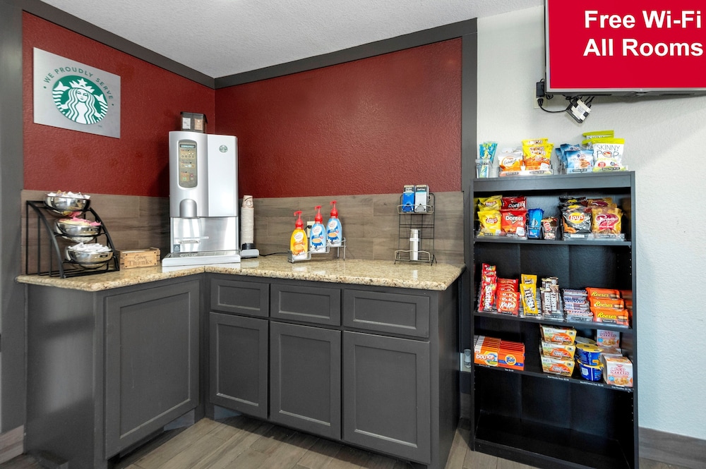 Red Roof Inn PLUS Huntsville - photo 6