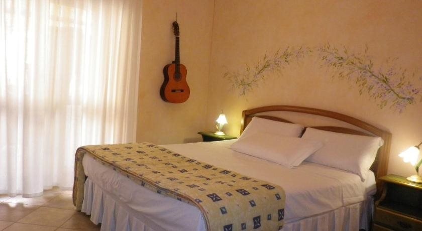 Elisart in Alghero, Italy