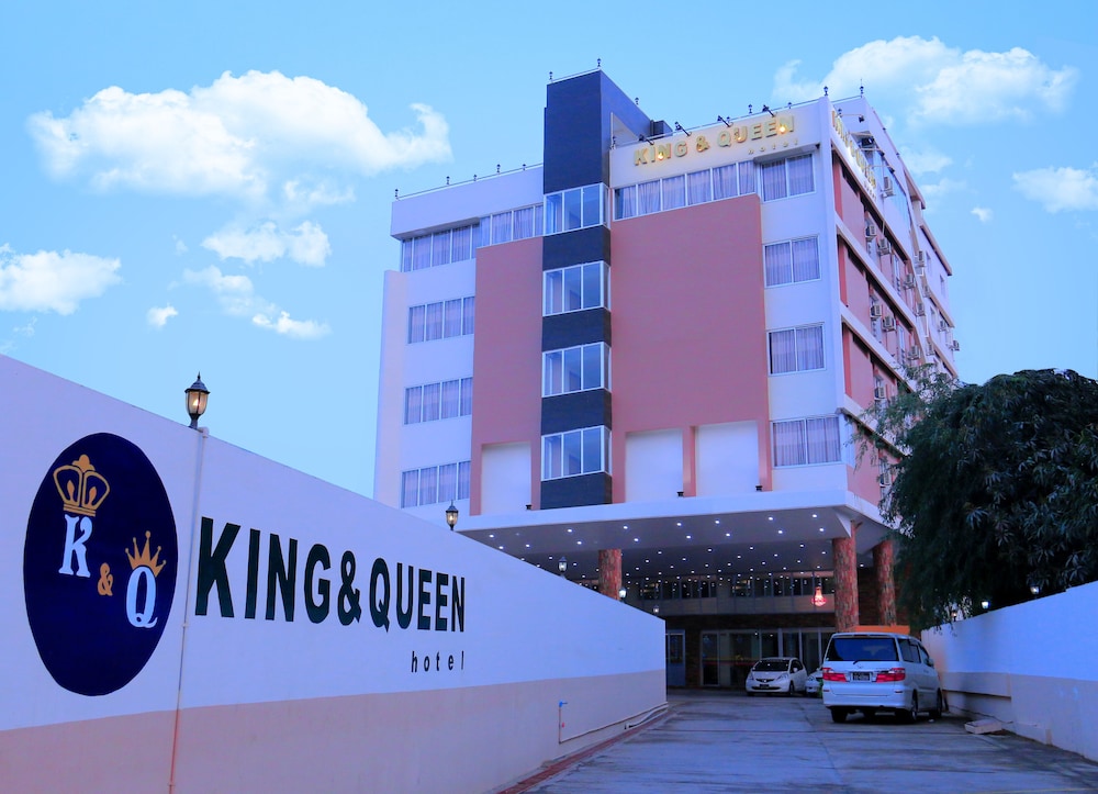 King & Queen Hotel - carbon neutral hotel in Monywa