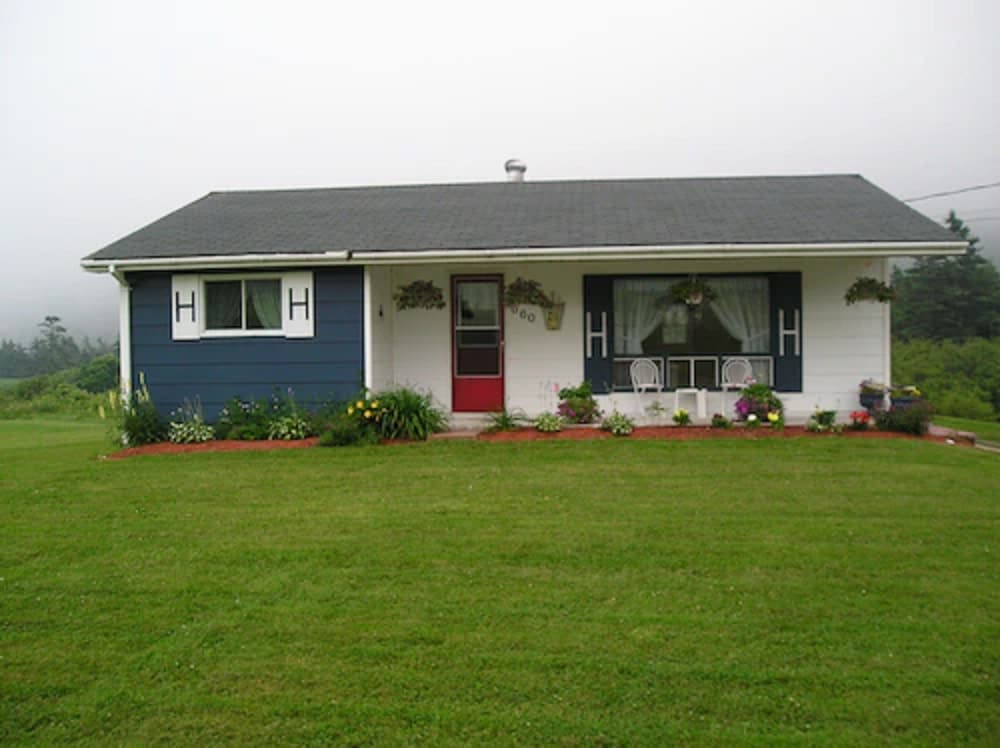 Gullivers Cove Oceanview Cottages — 4-Star Luxury Hotel in Digby, Canada