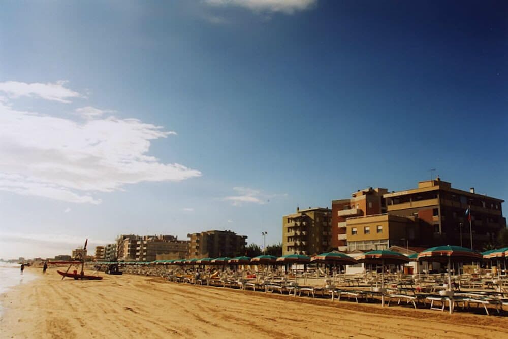 Hotel Prestige — hotel in Fano