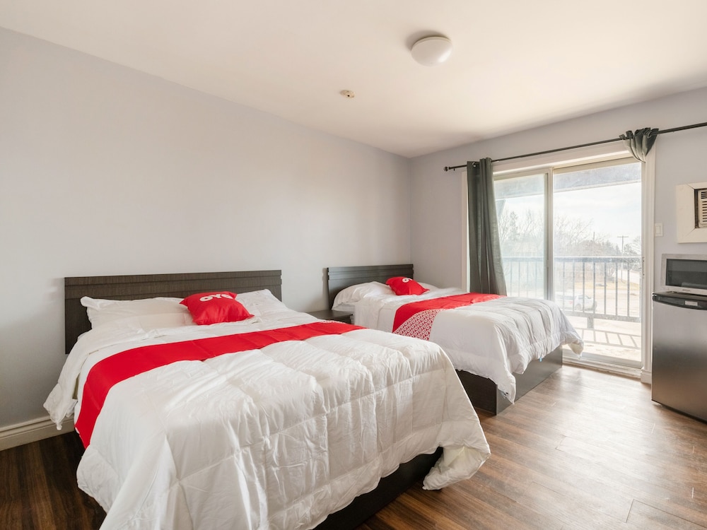 Hotel Beaverton ON Lake Simcoe