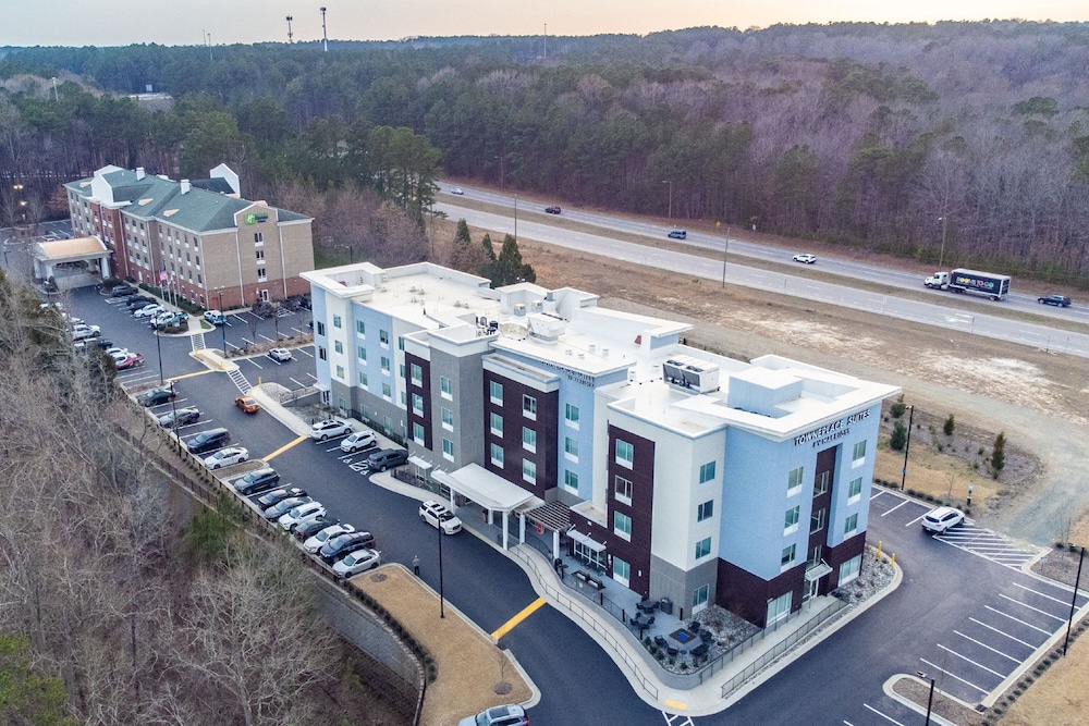 TownePlace Suites by Marriott Raleigh University Area - photo 76