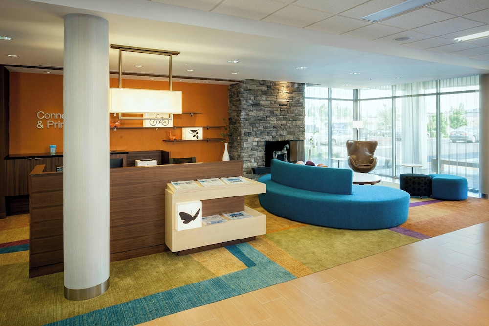 Fairfield Inn & Suites by Marriott Tacoma DuPont - photo 2