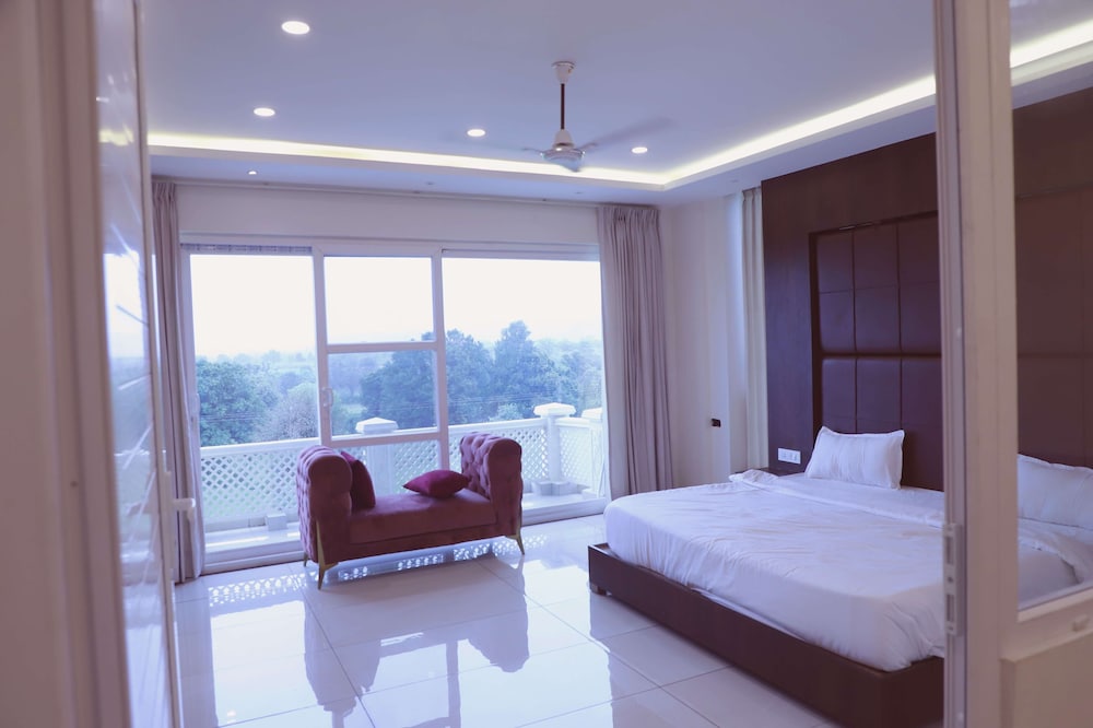 Hotel Veera - last minute hotel in Mukerian