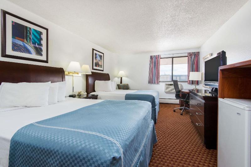 Travelodge by Wyndham Laramie - photo 7