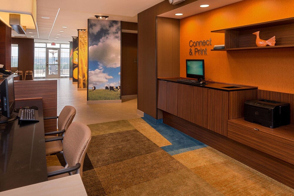 Fairfield Inn & Suites by Marriott Huntington - photo 25