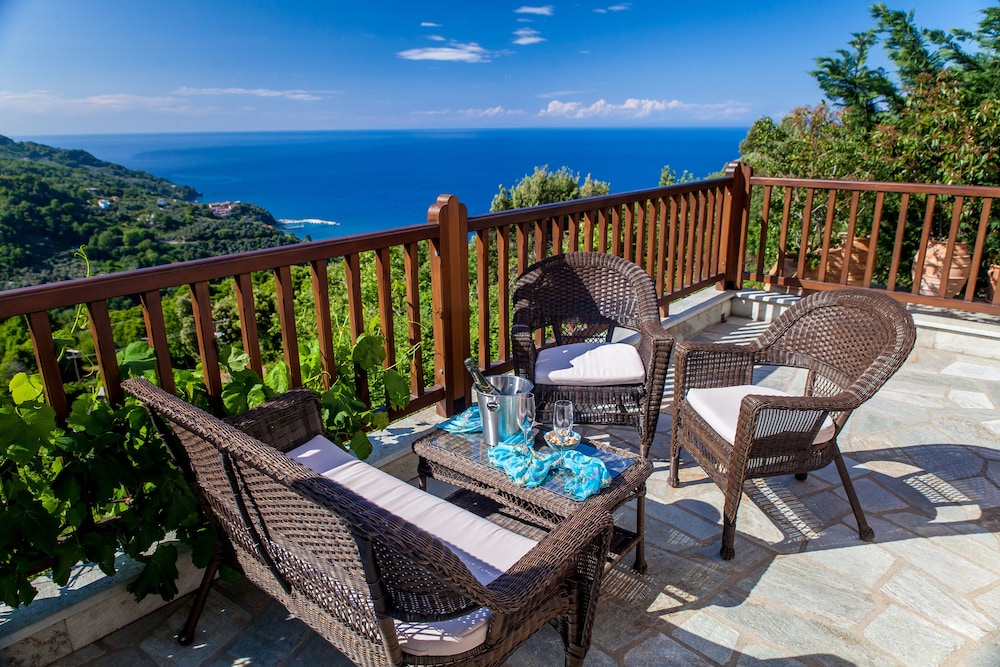 Lions Nine in Zagora, Greece