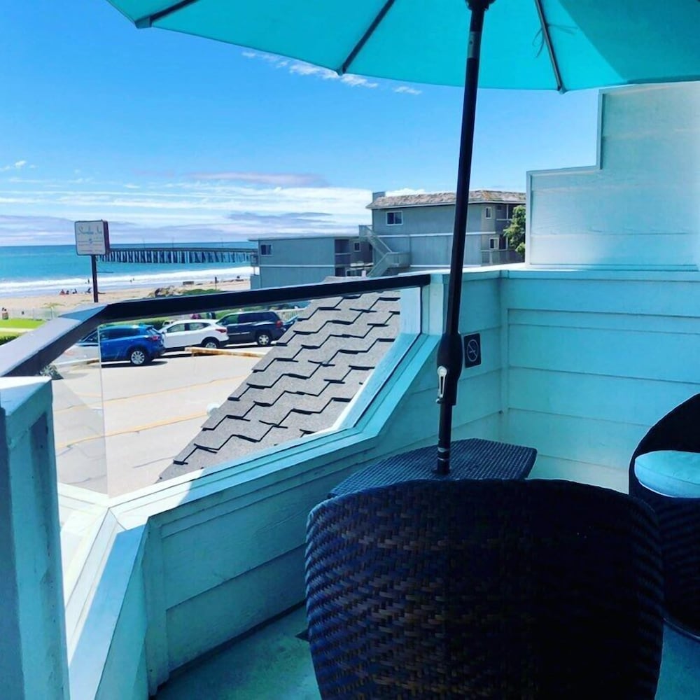 Pier View Suites - photo 39