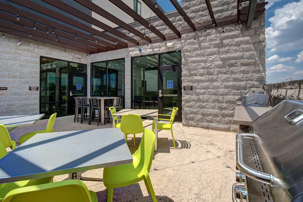 Home2 Suites by Hilton Burleson - photo 36
