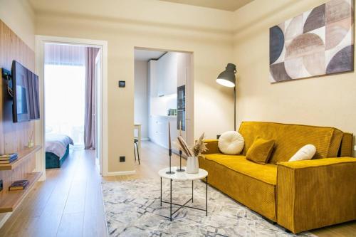 Zen Urban Studio Private Parking AC Modern — 4-Star Luxury Hotel in Cluj-Napoca, Romania