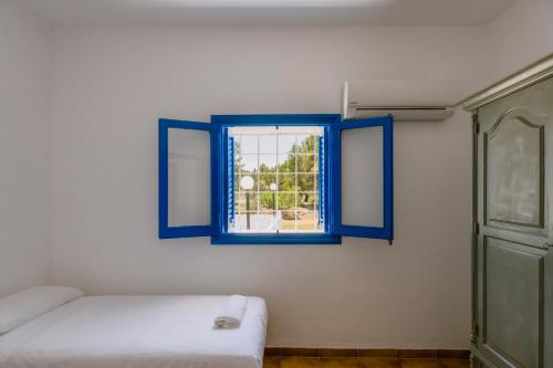 Villa Alexa this charming villa is just a 10 min drive to either Playa Den Bossa or San Antonio — 4-Star Luxury Hotel in San Jose, Spain